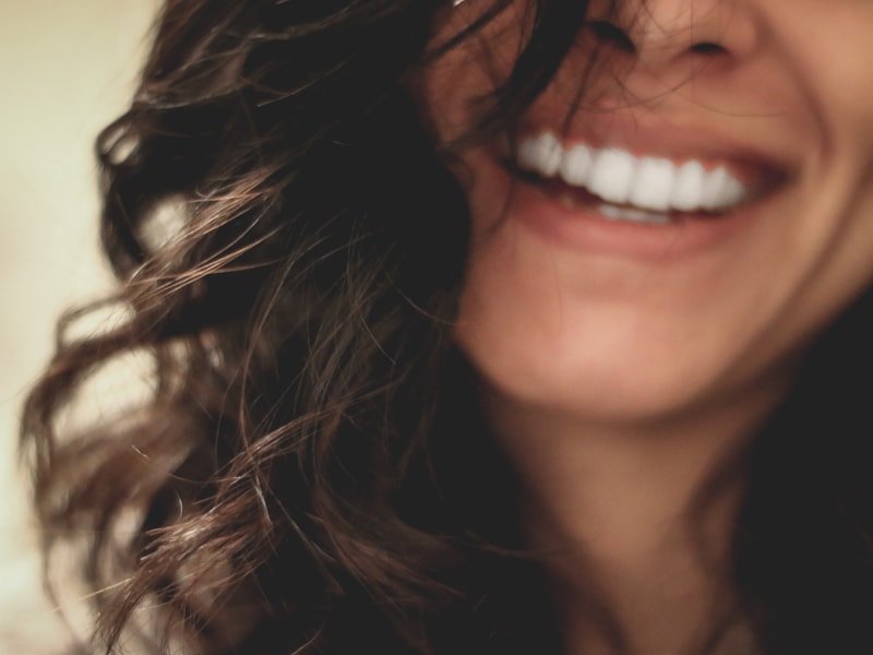 Bright, healthy smile after cosmetic dentistry